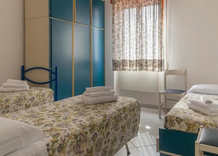 Sea View Balcony アパート