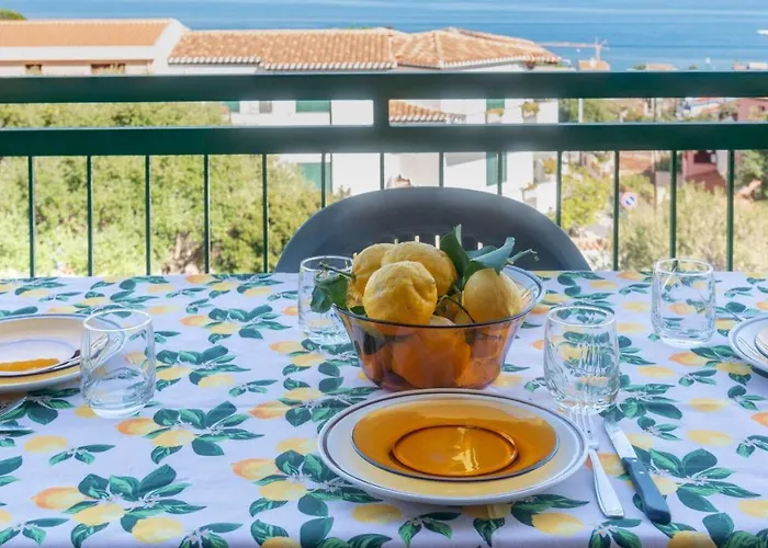 Sea View Balcony カーラゴノネ